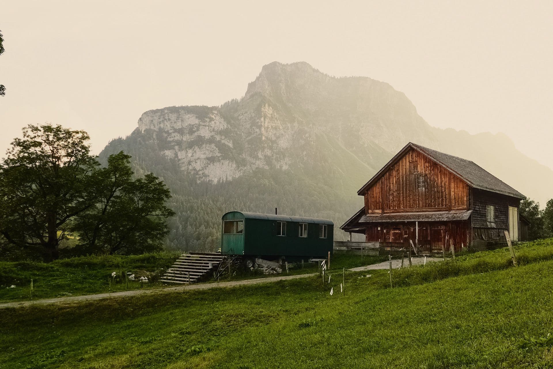 Glamping in der Schweiz – die komfortable Art, Camping in der Natur zu erleben
