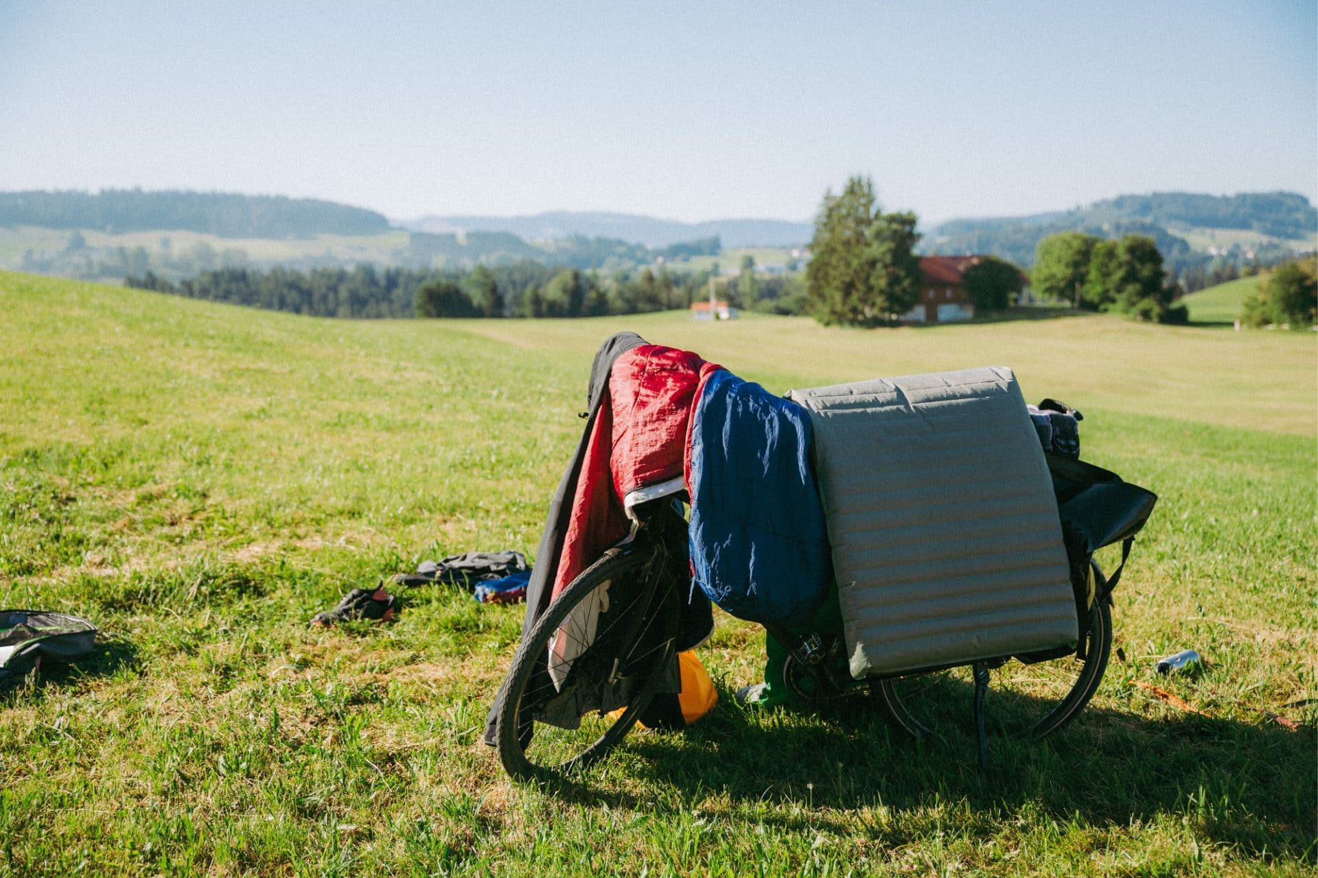 Bikepacking mit Übernachtungen auf Nomady Zeltcamps