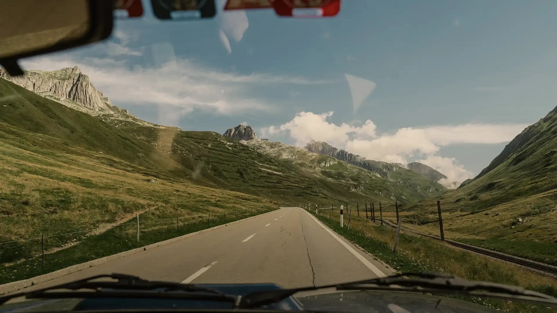 Starte deinen Roadtrip: Die besten Routen & Stellplätze